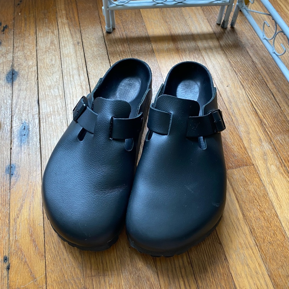 Birkenstock Boston All Black Leather Clog